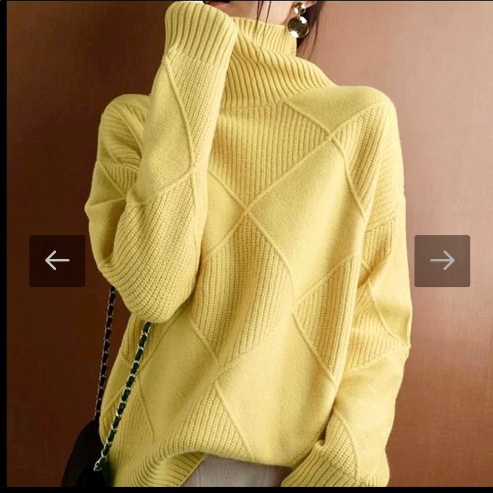 Elegant high-neck sweater, small
